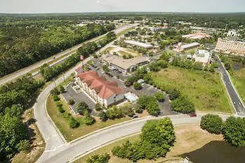 Red Roof Inn & Suites Savannah Gateway Georgetown Hotel