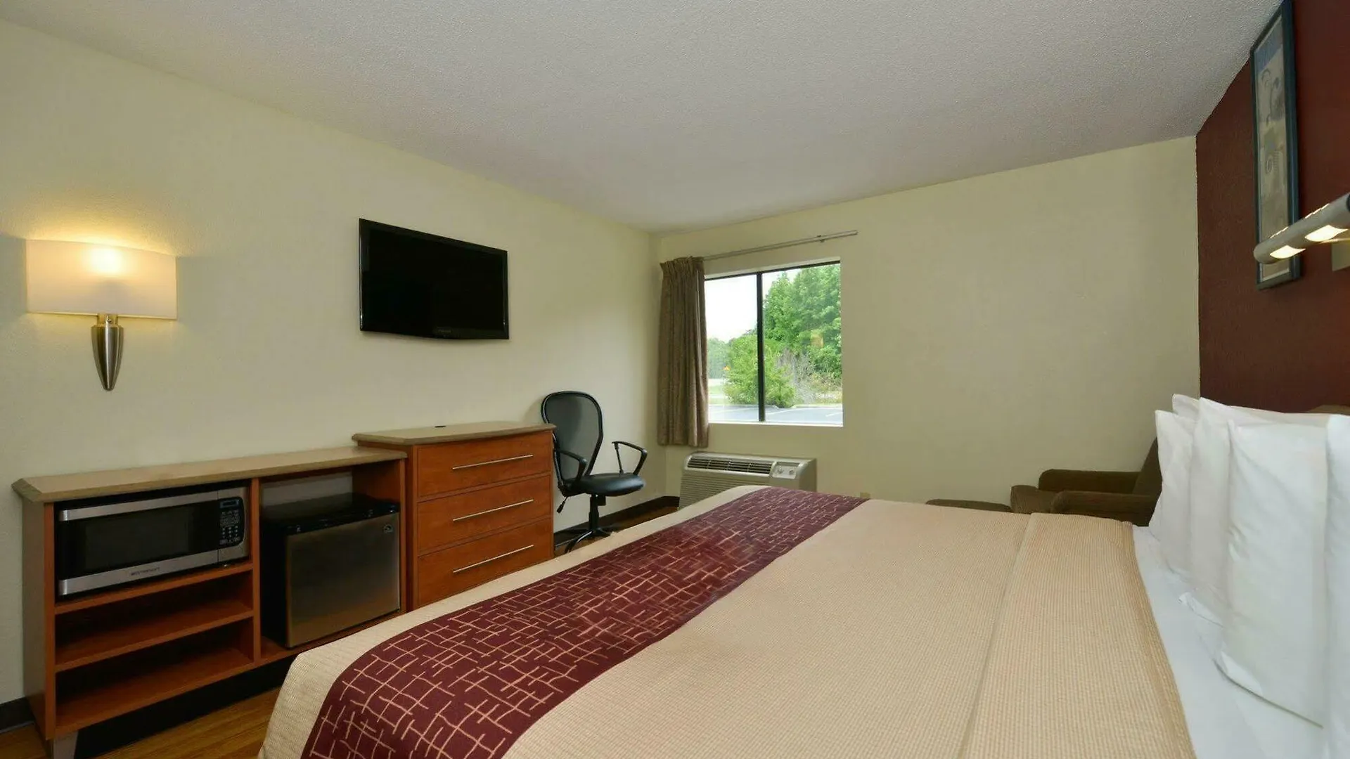 Red Roof Inn & Suites Savannah Gateway Georgetown