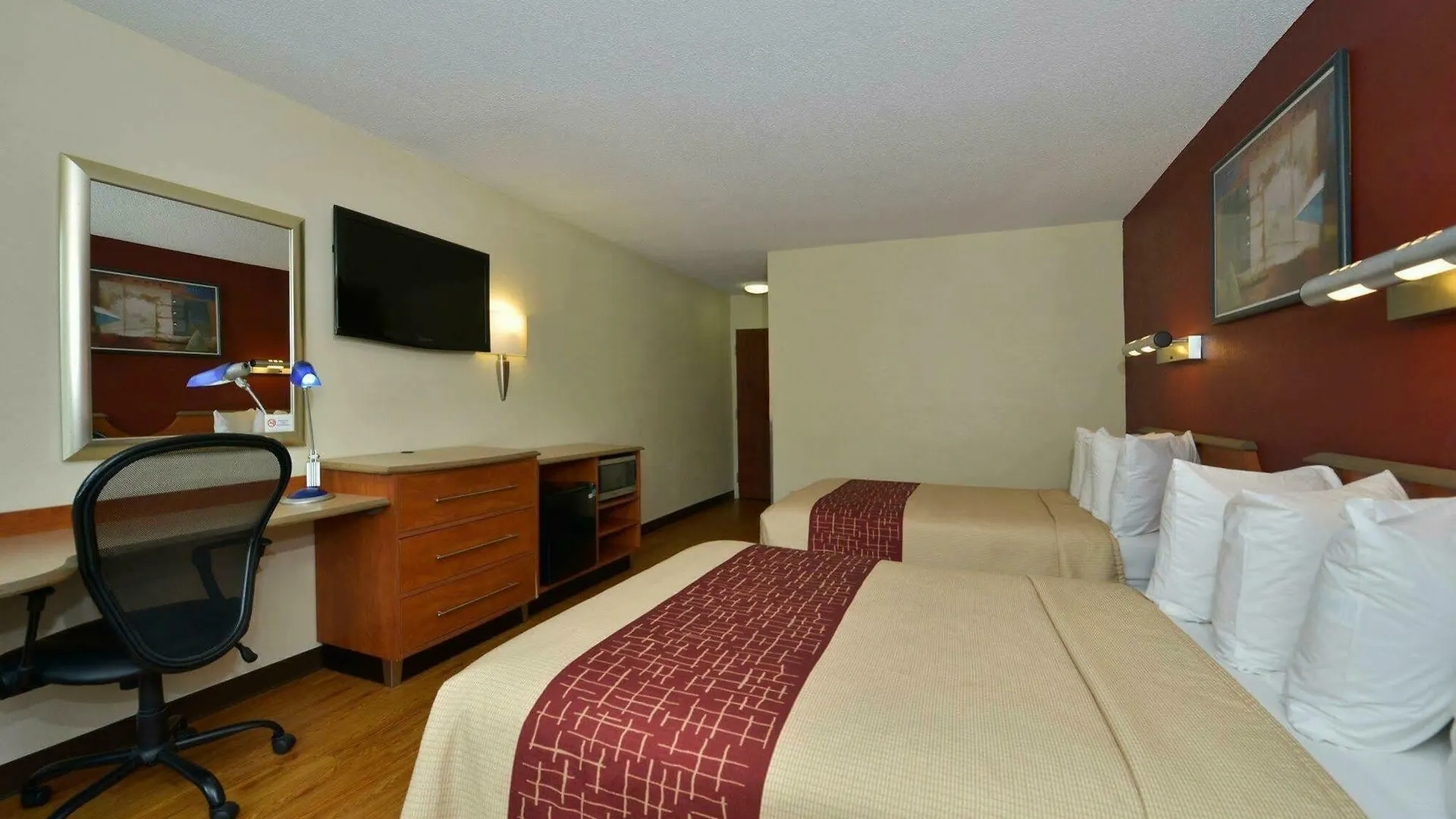 Red Roof Inn & Suites Savannah Gateway Georgetown 3*,